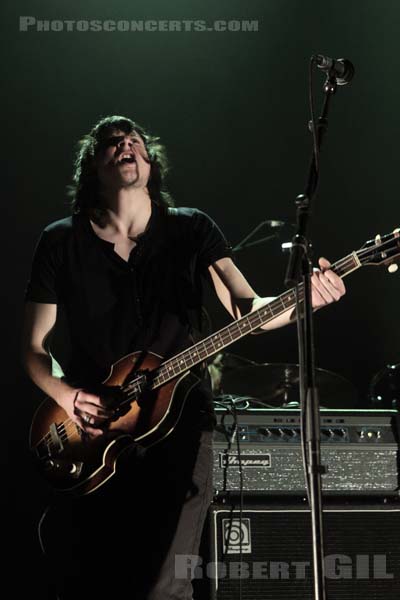 HOLLYSIZ - 2011-03-21 - PARIS - Olympia - 
